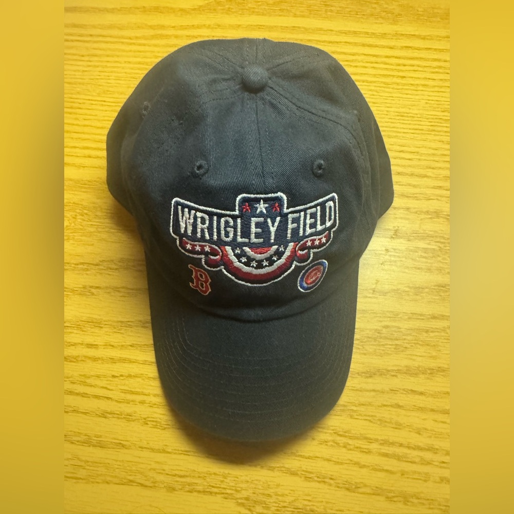Chicago Cubs-Boston RedSox  Co branded Wrigley Field hat
